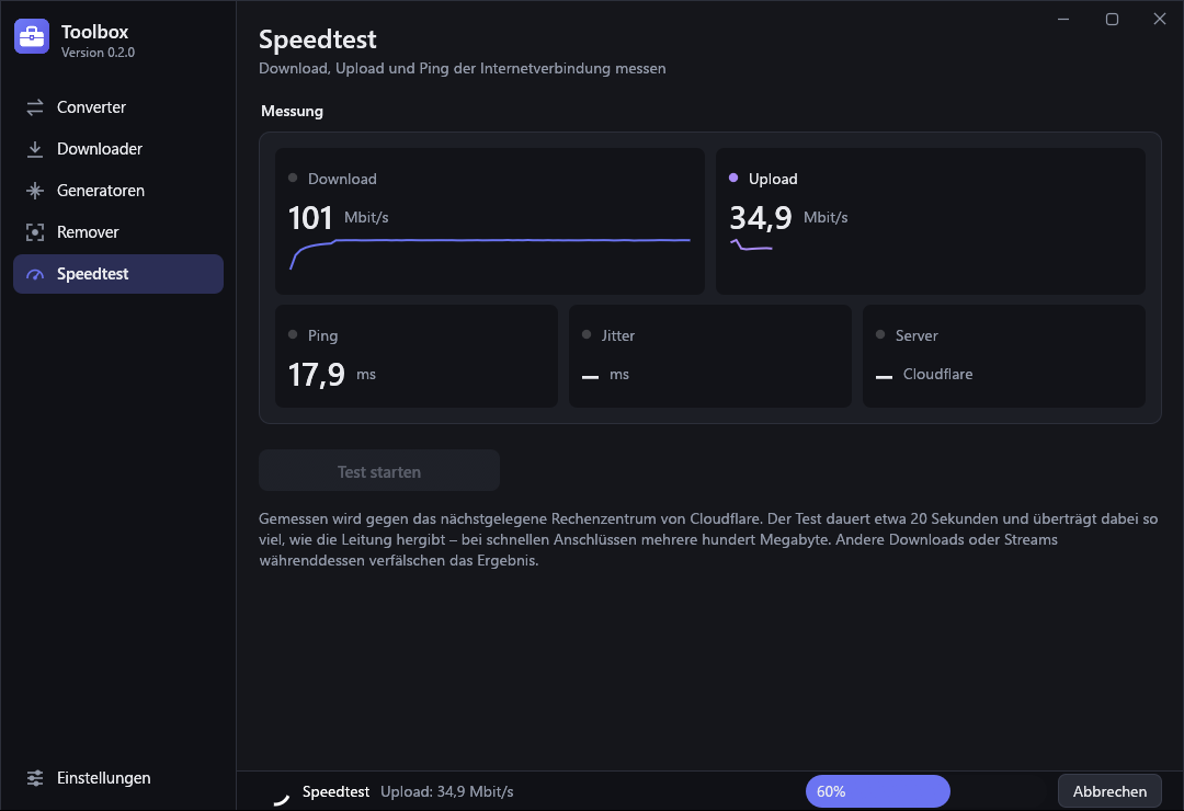Speedtest während der Messung: Kacheln für Download, Upload, Ping und Jitter mit Verlaufskurve.